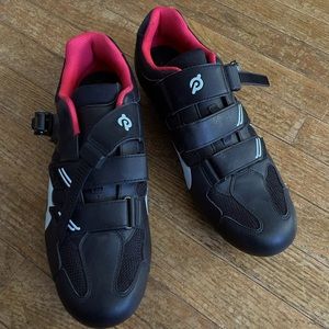 Peloton cycling clip in shoes. Size 12 US / 45 EU
